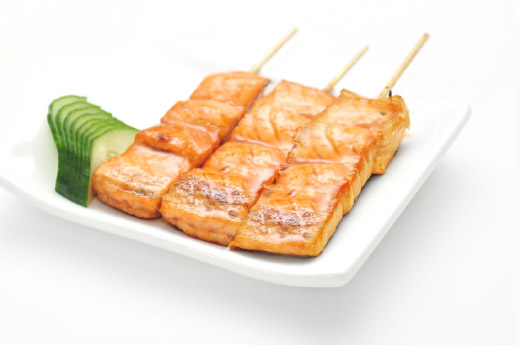 3 brochettes : 3 saumons